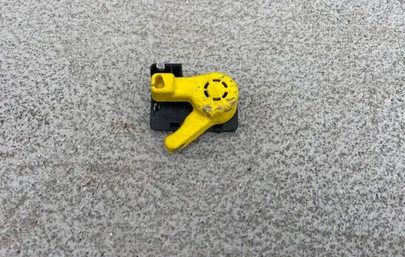 Ford Focus Engine bonnet (hood) release handle BM5116A770