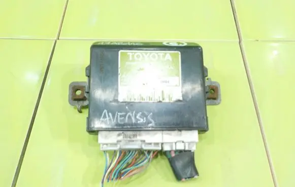 Toyota Avensis T270 Seat adjustment motor 8971020010