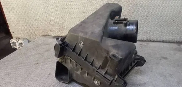 Toyota Verso Air filter box