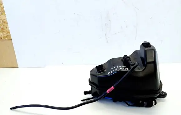 BMW 5 G30 G31 G38 AdBlue liquid reservoir 7381415 7314006