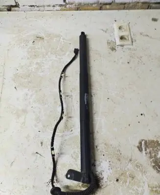 BMW X3 F25 Tailgate/trunk strut/damper 25900