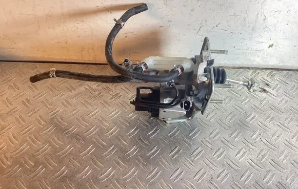 Lexus RX 450H Master brake cylinder 13811010610