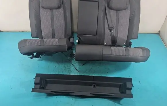 Peugeot 3008 II Second row seats IMPRK1556767