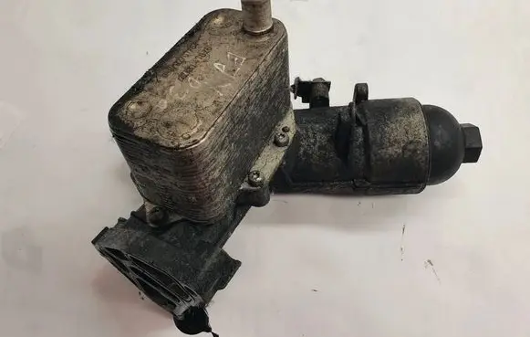 BMW 7 E65 E66 Engine oil radiator 7788453