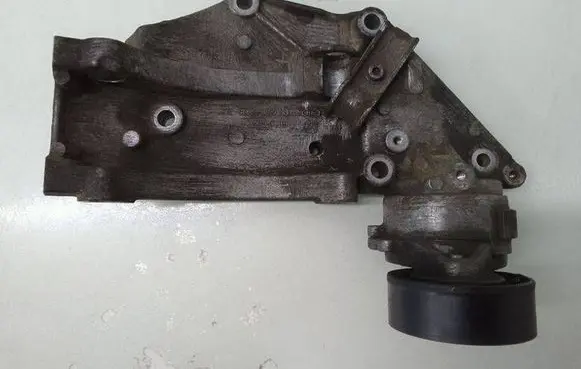 Volvo V50 Generator/alternator bracket 9650034280