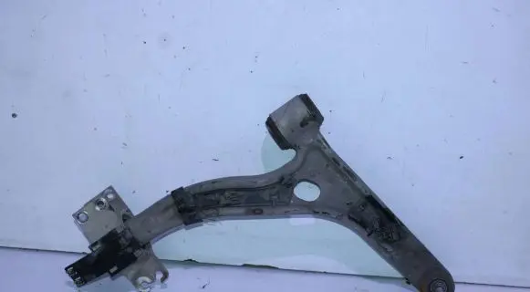 Mercedes-Benz CLA C117 X117 W117 Front lower control arm/wishbone
