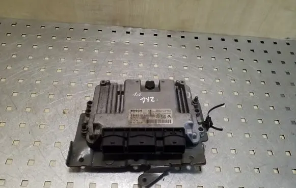 Citroen Xsara Picasso Engine control unit/module 0281012468 9653958980