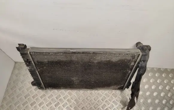 Audi A4 S4 B6 8E 8H Coolant radiator