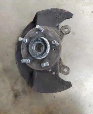 Honda FR-V Front wheel hub spindle knuckle