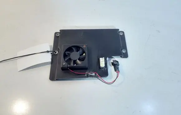Land Rover Range Rover Sport L320 Engine control unit/module fan AH2212C525 AH2212C525DA