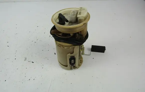 Audi A3 S3 8L In-tank fuel pump 
