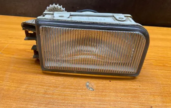 Volkswagen PASSAT B4 Front fog light 084412005L