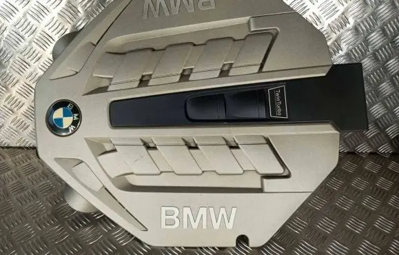 BMW 7 F01 F02 F03 F04 Engine cover (trim) 7577459