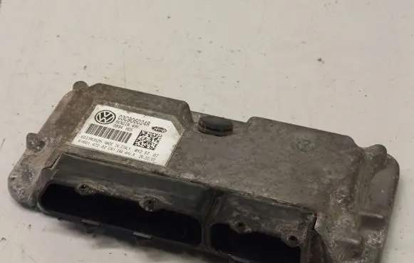 Skoda Roomster (5J) Engine control unit/module 03C906024R