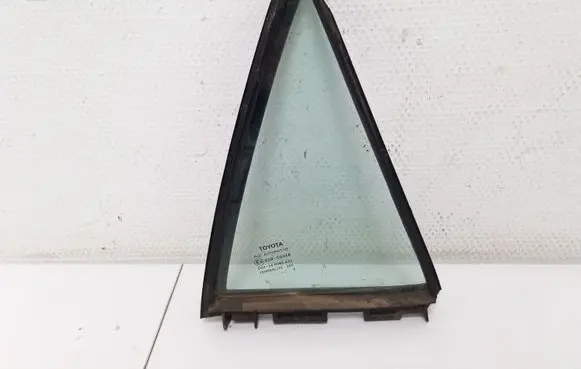 Toyota Auris 150 Rear vent window glass E643R00048 6818802090