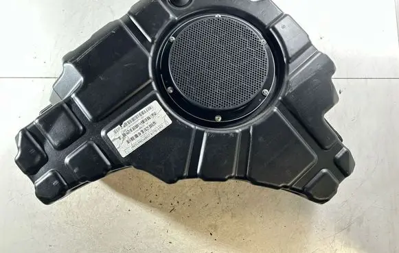 Jeep Grand Cherokee Audio system kit 05064610AC 05064358AB 05064551AB