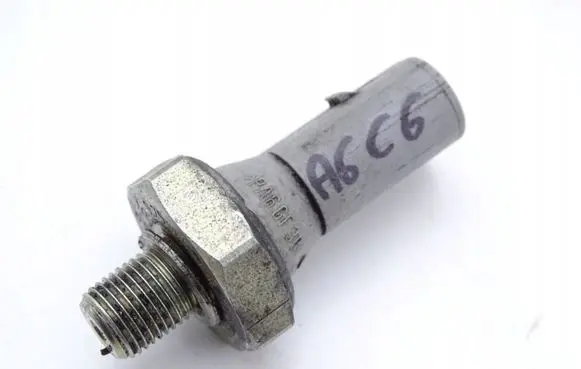 Audi A6 S6 C6 4F Oil pressure sensor 038919081F