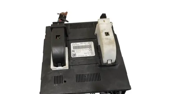 Skoda Fabia Mk2 (5J) Comfort/convenience module 6R7937085D 10024804
