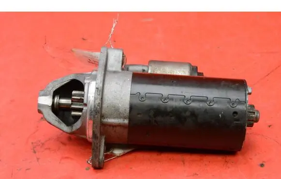 BMW 7 F01 F02 F03 F04 Starter motor 7638194