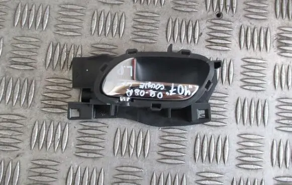 Peugeot 407 Front door interior handle