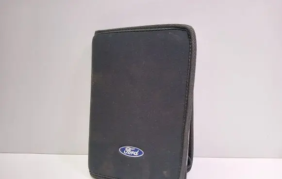 Ford Focus Owners service history hand book 
