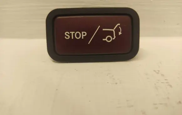 Mercedes-Benz C W204 Tailgate/trunk/boot open switch 2128210651