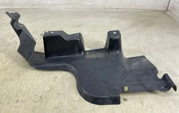 Volkswagen Multivan T5 Rear underbody cover/under tray 7H0825211