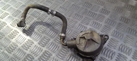 Renault Espace II Vacuum pump 72188305G 90T-146