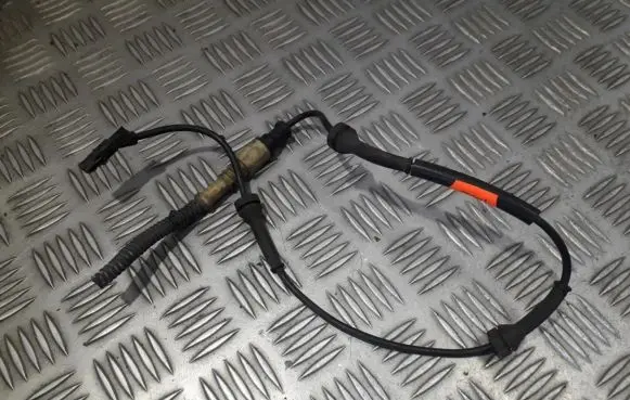 Renault Laguna II ABS brake wheel speed sensor 8200084125