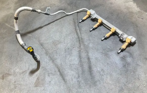 Toyota Auris E180 Fuel injector 232500T030