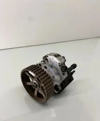 Renault Trafic II (X83) Fuel injection high pressure pump 8200108225 0445010075