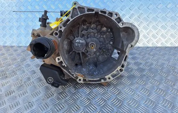 KIA Venga Manual 5 speed gearbox S27725711 ZG42GJ