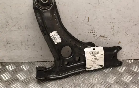 Volkswagen Polo III 6N 6N2 6NF Front lower control arm/wishbone 6N0407151B