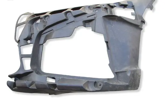 BMW 4 G22 G23 G24 G26 Front bumper mounting bracket 8076713