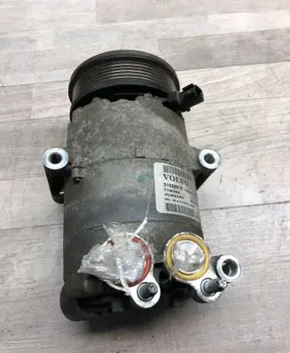 Volvo V60 Air conditioning (A/C) compressor (pump) 31332616 11W364