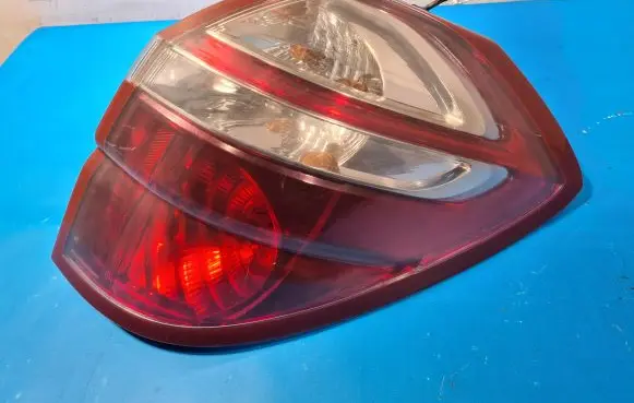 Subaru Outback Rear/tail lights