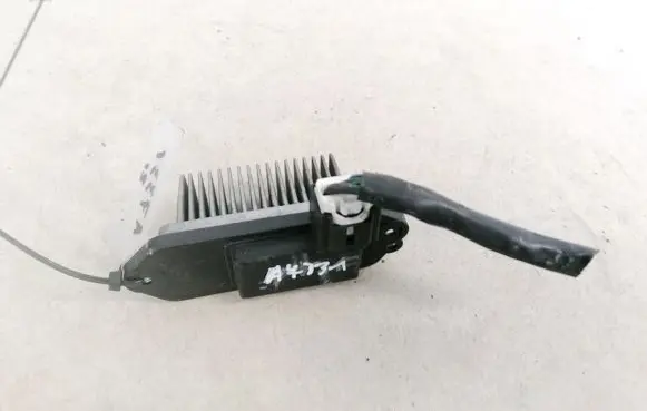 Mazda 3 I Heater blower motor/fan resistor PM010020B