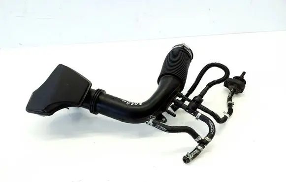 Mercedes-Benz GLA H247 Air intake duct part A2820904100 A2820184900