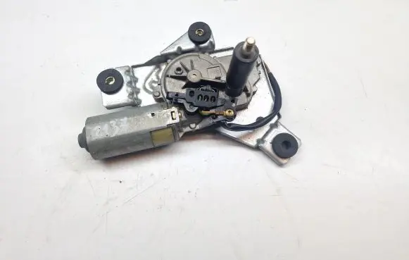 Mitsubishi Carisma Rear window wiper motor 0390206517