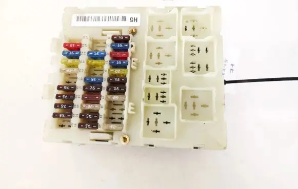 Ford Focus Fuse box set 98ag14a073ch 518761002