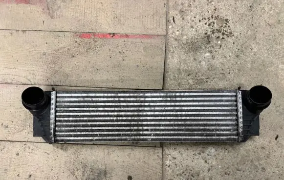 BMW 5 F10 F11 Intercooler radiator 7805629 R7368003