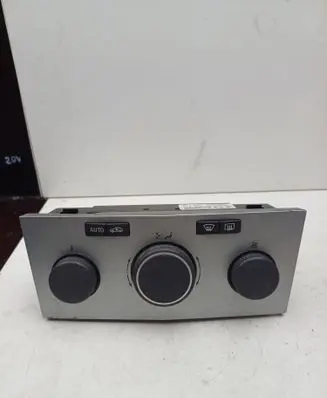 Opel Astra H Climate control unit 13122962 08042005 901512470003