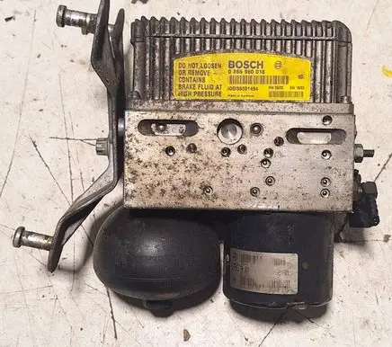 Mercedes-Benz E W211 ABS Pump 0265960018 N0T10095 1D0136031454