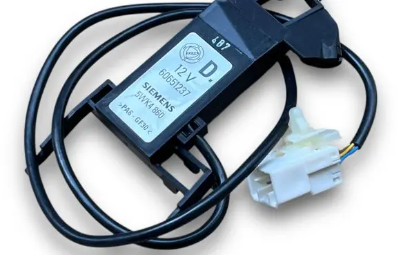 Alfa Romeo 147 Alarm relay 60651237