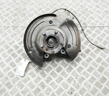 Land Rover Range Rover Evoque L551 Rear wheel hub M8D25A968AB