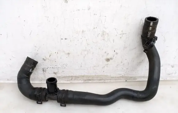 Ford Focus Engine coolant pipe/hose