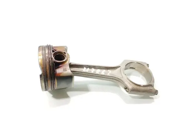 BMW 4 F36 Gran coupe Piston with connecting rod 