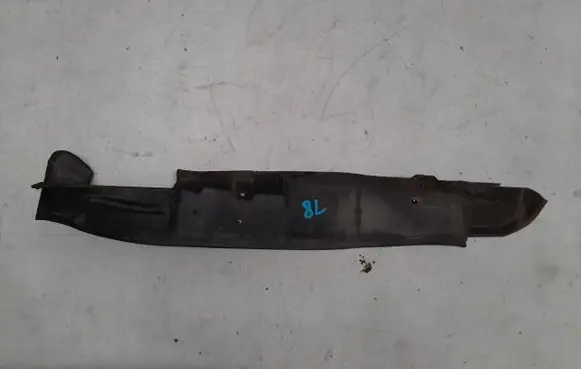 Audi A3 S3 8L Fender foam support/seal 8L0821111