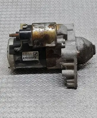 Peugeot 5008 Starter motor M000T22471 9663528880