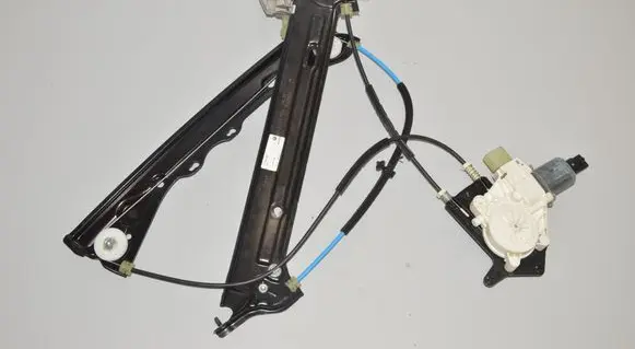 BMW 4 F36 Gran coupe Front door window regulator with motor 7326327